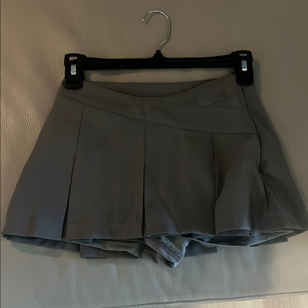 Gray Women's Pleated Shorts